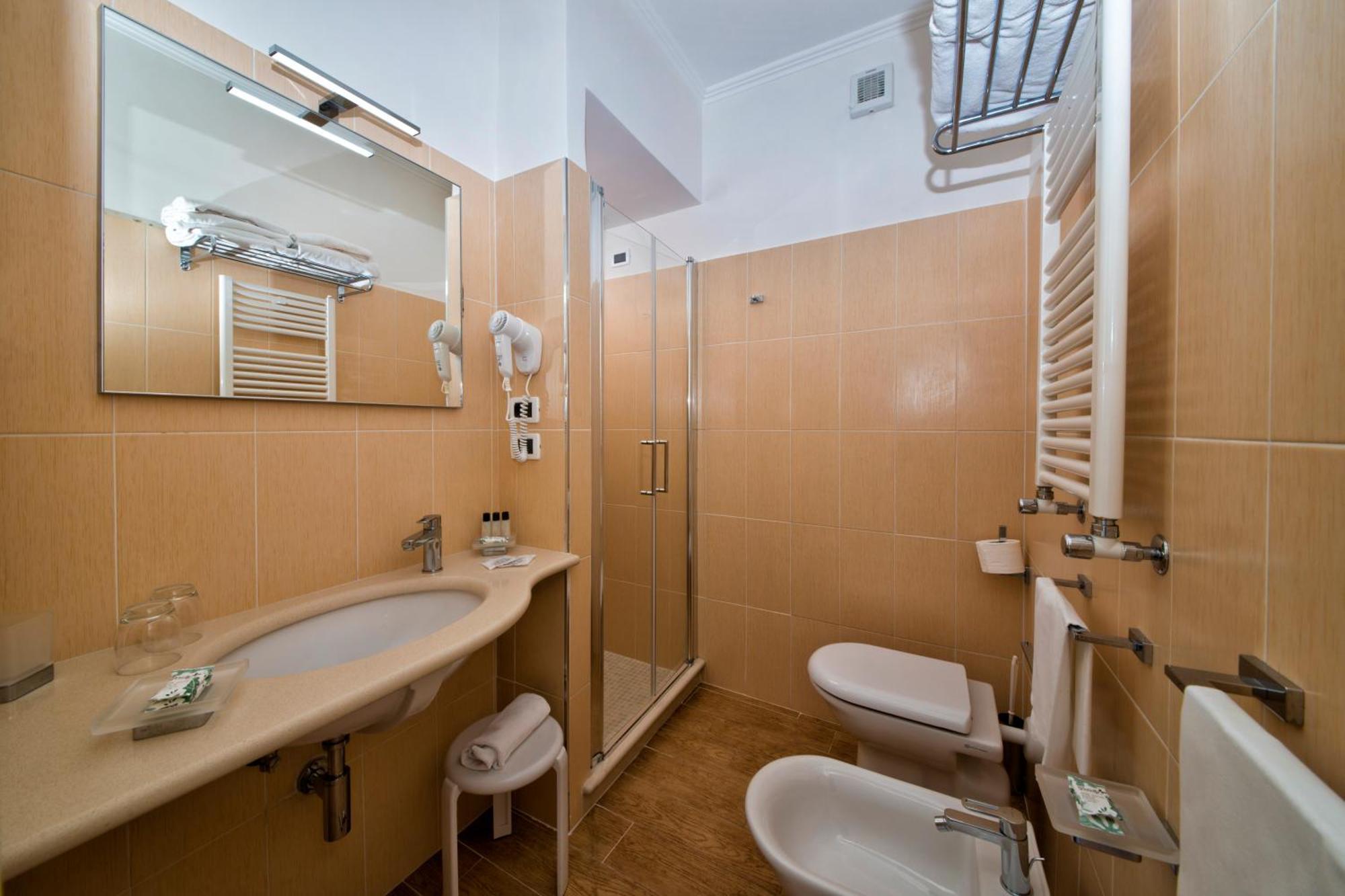 Hotel Villa Svizzera Terme Lacco Ameno  ภายนอก รูปภาพ